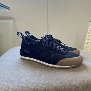 Evolv Cruzer Psyche Approach Shoes